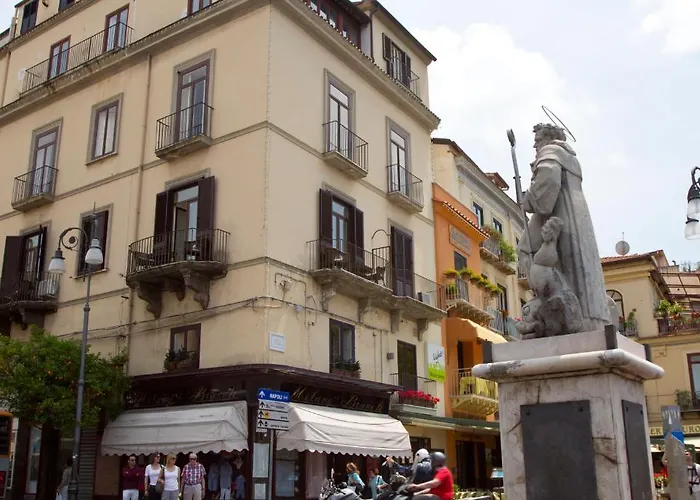 Piazza Tasso Relais Hotel 2*