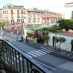 Szálloda Piazza Tasso Relais 2*