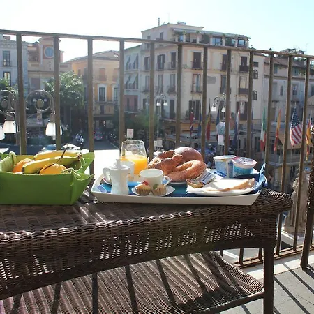 Piazza Tasso Relais Szálloda 2*
