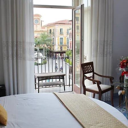 Piazza Tasso Relais Sorrent
