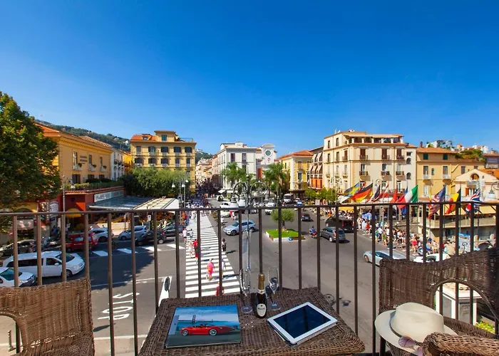 Ξενοδοχείο Piazza Tasso Relais 2*