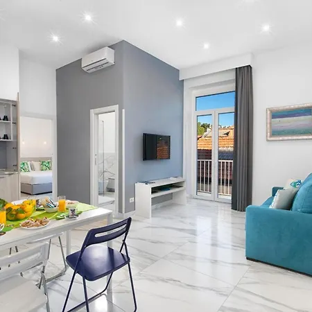 Piazza Tasso Relais 호텔 2*