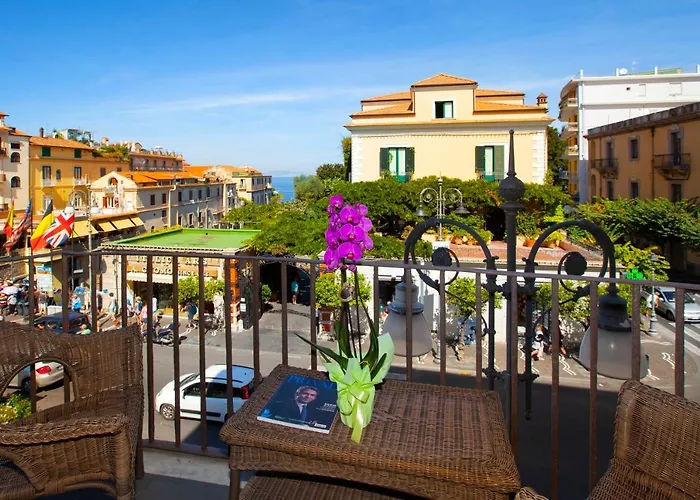 Hotel Piazza Tasso Relais 2*